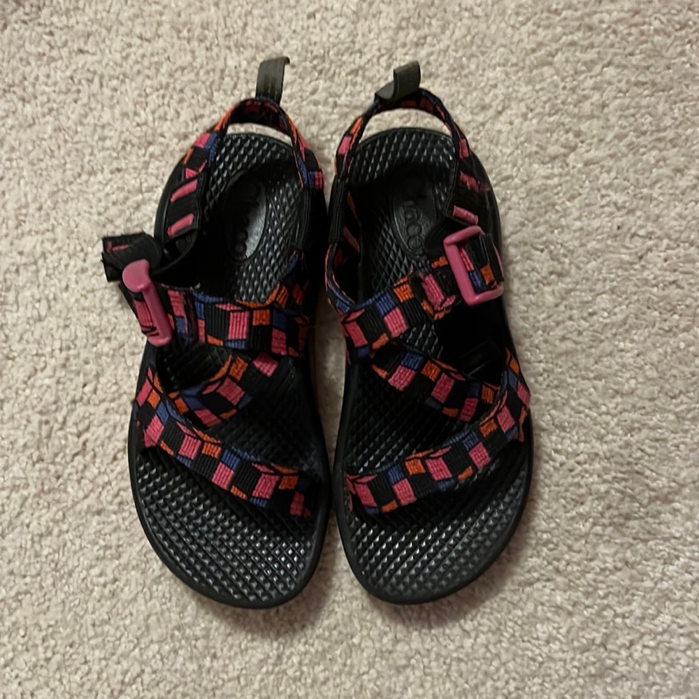 Girls Sz 12 Pink Chaco Sandals